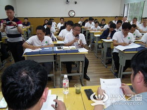 貴州省民族教育 雙百工程 恒睿思教育服務專家 組赴萬峰林民族學校開展教學指導工作