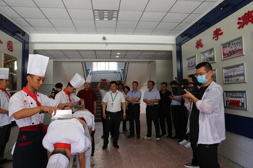 陜西安康市職業教育考察團到保定虎振技工學校參觀學習