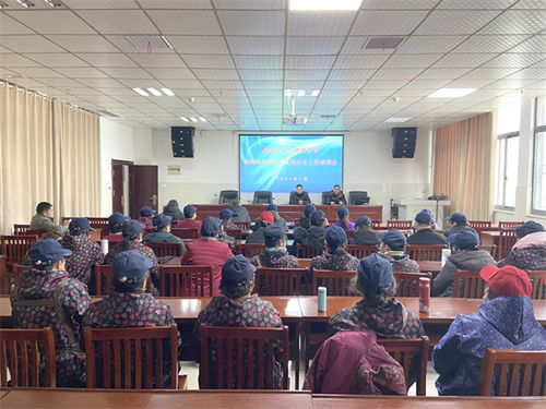 安徽天柱山旅游學(xué)校開(kāi)展2024年春季食品安全培訓(xùn)